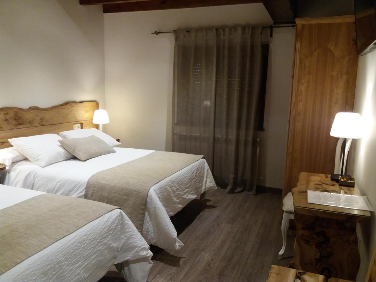 Hotel Rural El Yunque Santibanez de la Pena المظهر الخارجي الصورة